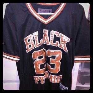 Black Pyramid Jersey